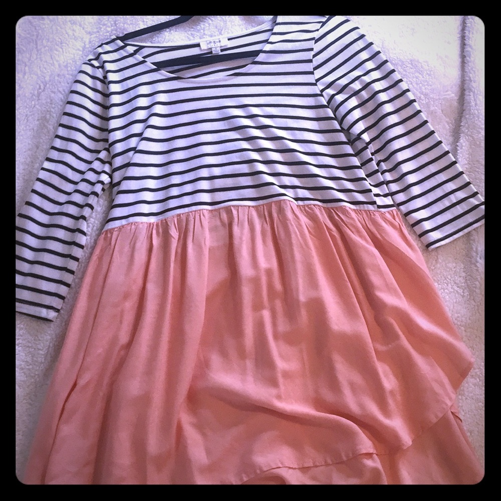 Ruffle bottom tunic